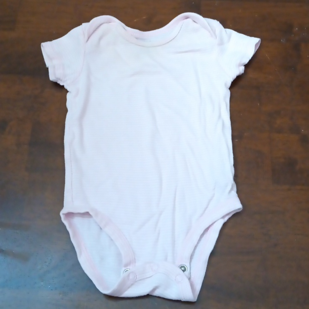 Carter's 6month babygirl onsie